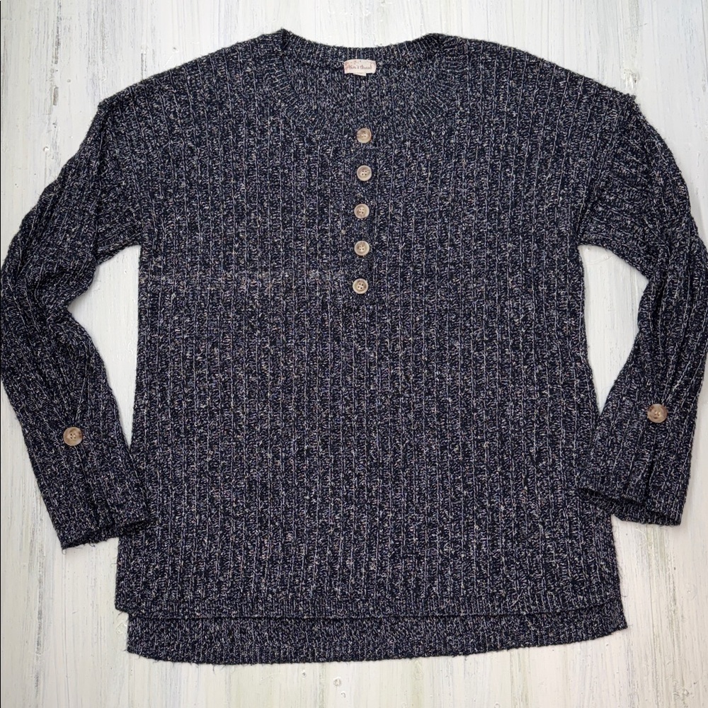 💚5/$25 SALE!💚 Navy/Black & White Blended Knit Ribbed Button Crewneck Sweater SzM